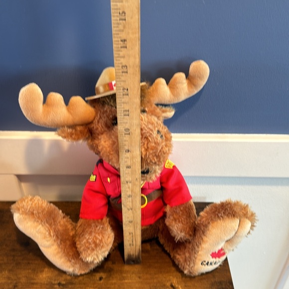 Canadian Mounted Police Canada RCMP Souvenir Moose Soft Toy Sergeant Bullmoose - Picture 3 of 9